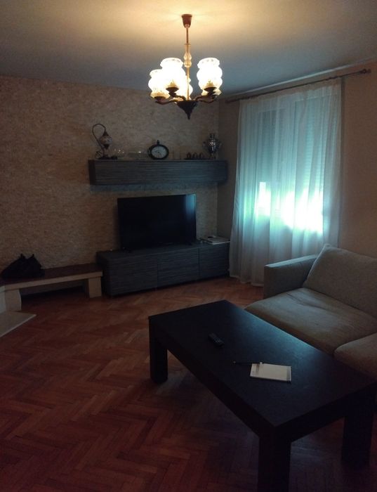 Продава къща в гр.Дупница