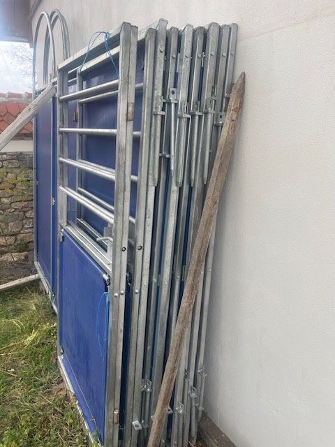 Box mobil pentru cai