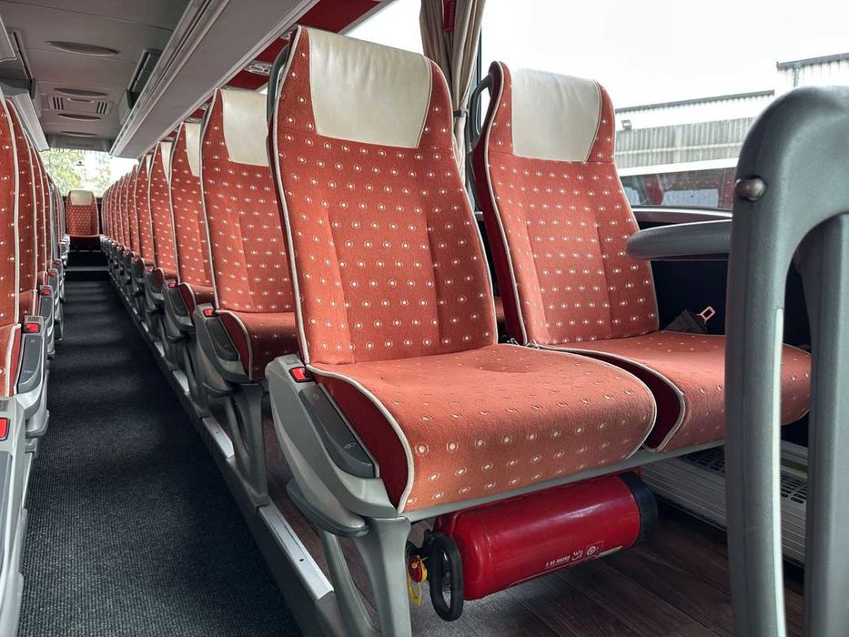 Autocare Si Microbuze De Inchiriat  ARAD - TIMISOARA - ORADEA - DEVA