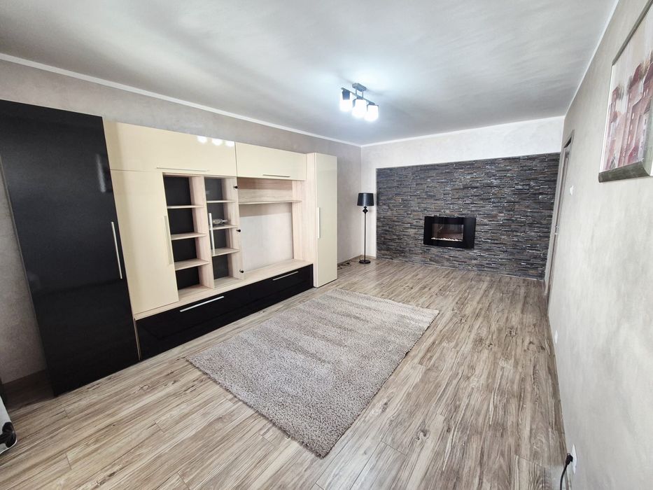 Închiriez apartament 3 camere