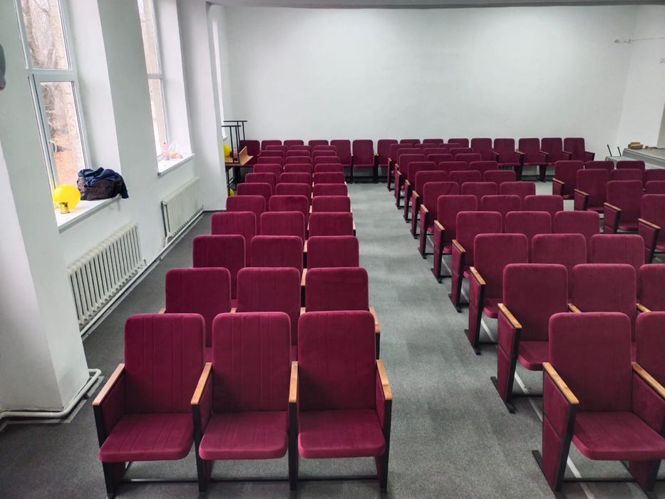 Изготавливаем театральные кресла