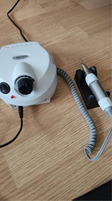 Аппарат для маникюра и педикюра