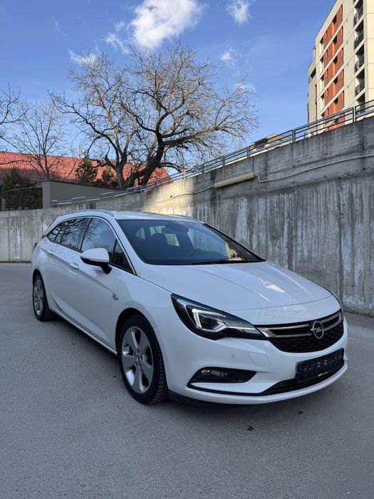 Opel Astra K+ SportsTourer 2016