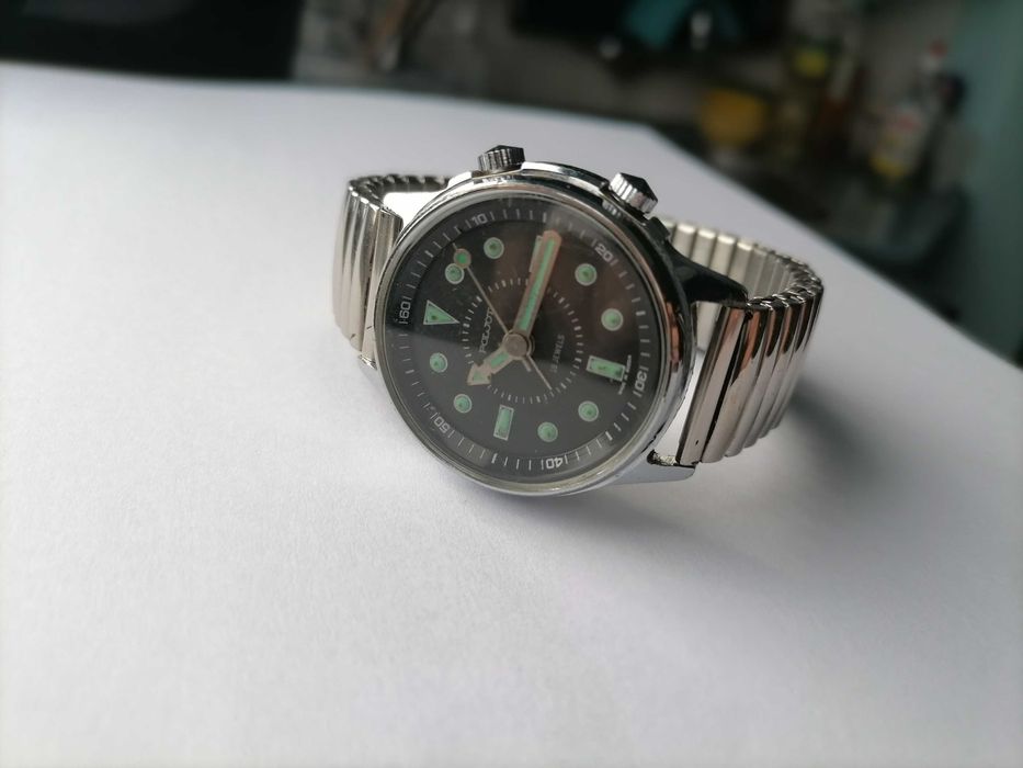 Часовник Полет будилник