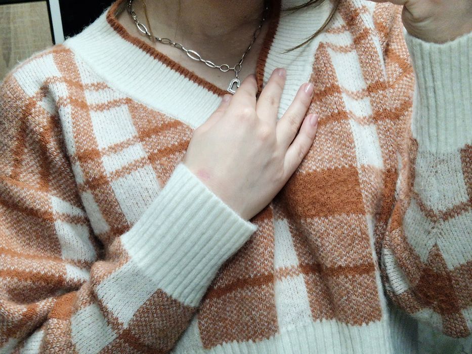 Сладурски мекичък пуловер