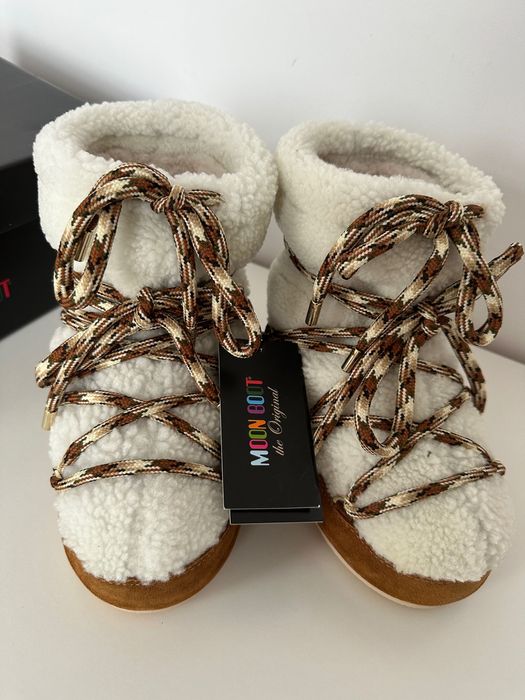 Апрески Moon boot