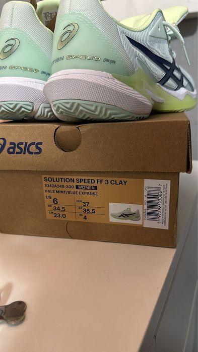 Теннисные кросовки Asics для грунта 36-37р.
