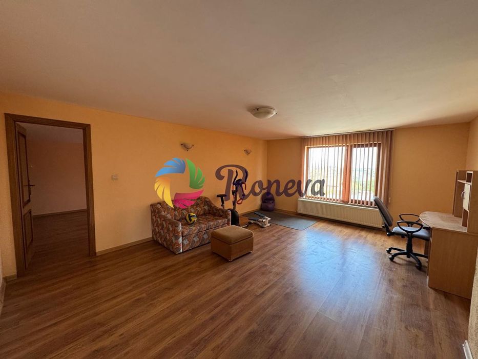 Къща в Варна, област-с.Кичево площ 240 цена 300000