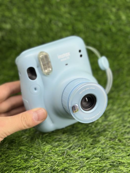 Instax mini 11 / Инстакс мини 11
