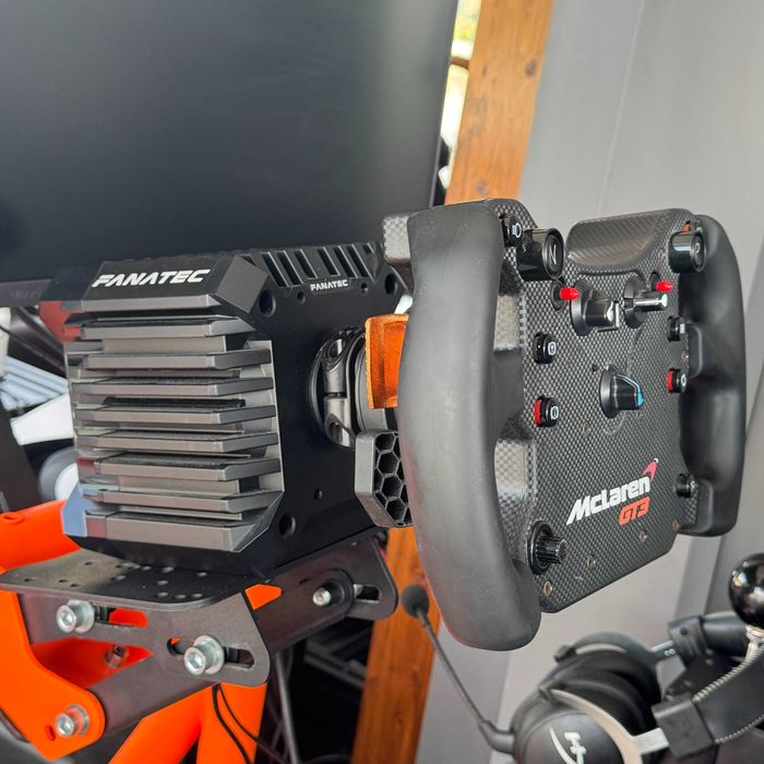 Fanatec CSL DD 8Nm + McLaren GT3 V2 (Метален QR2) + CSL Pedals + Стойка за бюро