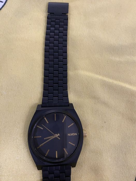 Vand/schimb ceas Nixon impecabil