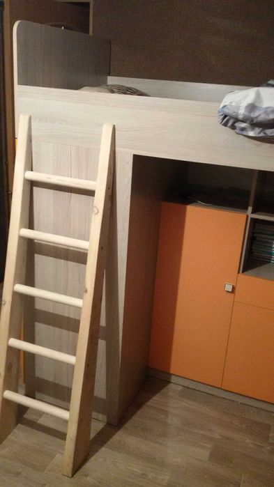 Подростковая детская кровать.