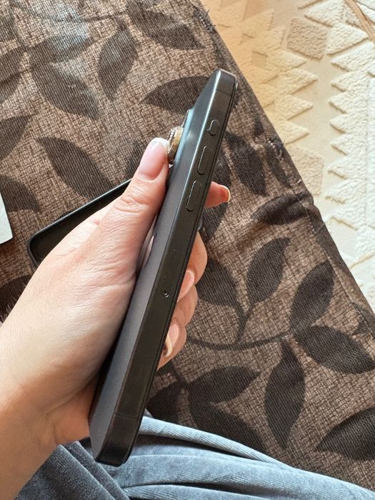 Iphone 15 Pro. В гаранция.