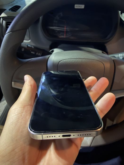 Продам Iphone 15 pro Max