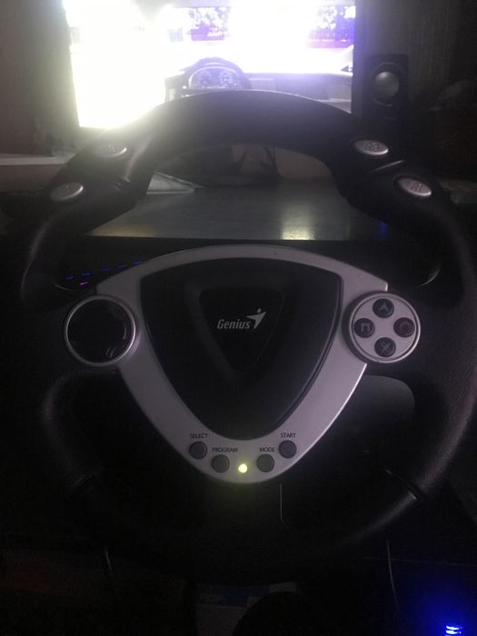 Руль игровой Genius
