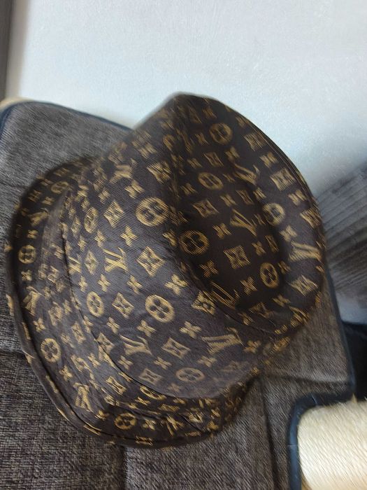 Pălărie fashion-LV