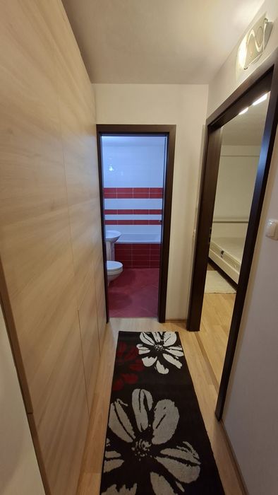 Închiriez apt.2 camere  Împ.Traian