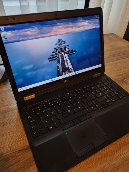 Laptop Dell latitude E5570 touchscreen i7 16 gb