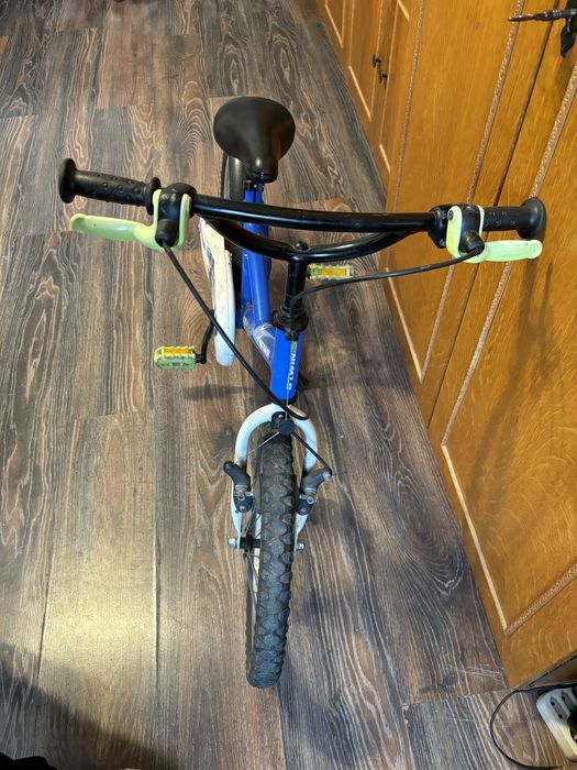 Bicicleta copii cu roti ajutatoare