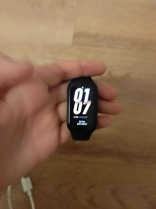 Электронные часы от Xiaomi