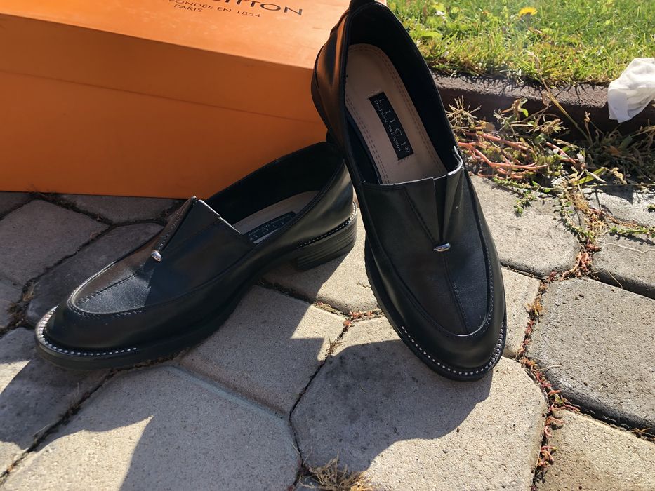 Продам женские лоферы