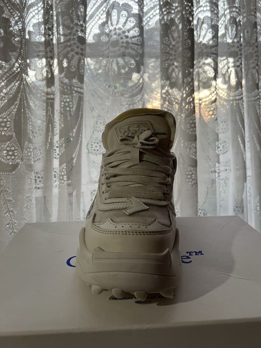 Vand off white marimea 42