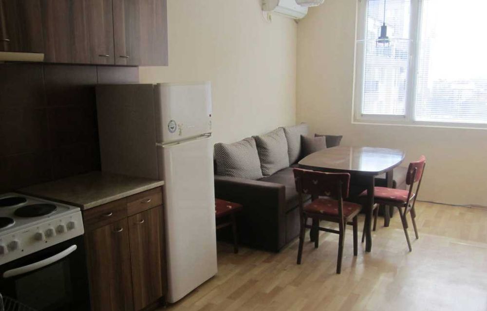 Дава се под наем Двустаен апартамент в Бургас, Меден рудник - зона А - 60 кв.м за 160 € - Снимка #5