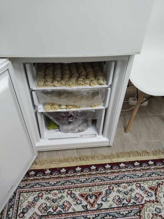 Холодильник vestel