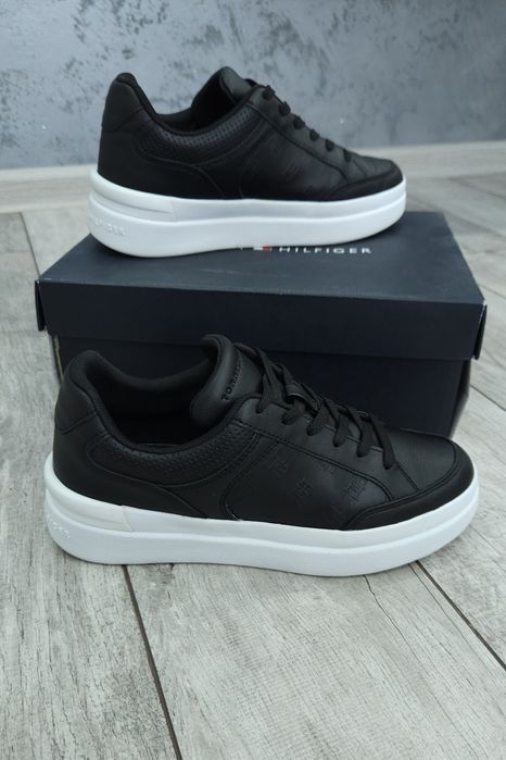 Дамски обувки TOMMY HILFIGER.Естествена кожа