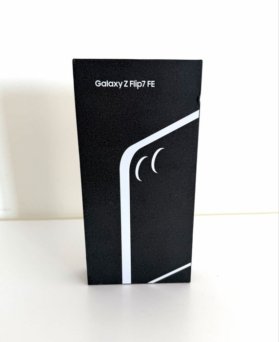 НОВ! Samsung Galaxy Z Flip 7 FE 5G 128GB White 2г.Гаранция!