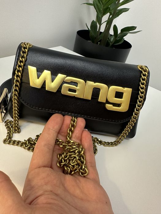 Geanta Wang noua