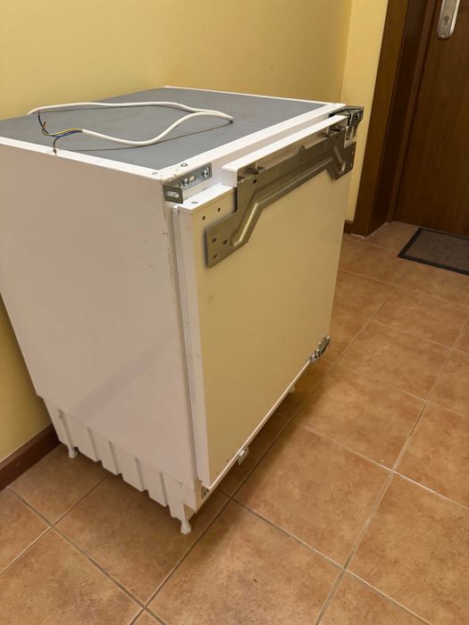 Хладилник за вграждане Eurolux HVL 17 V