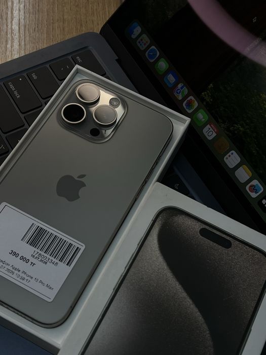 Телефон iPhone 15 Pro Max