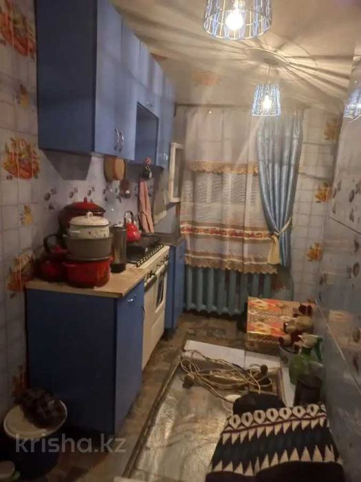 продам 1/4 дома на узкой колее.