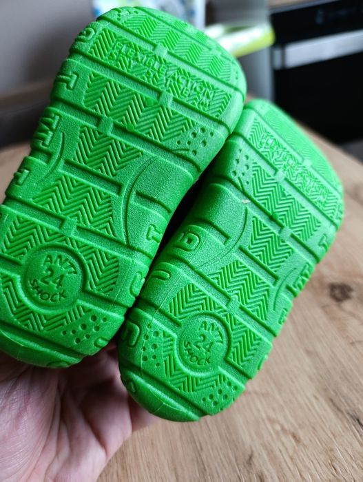 бебешки пантофки