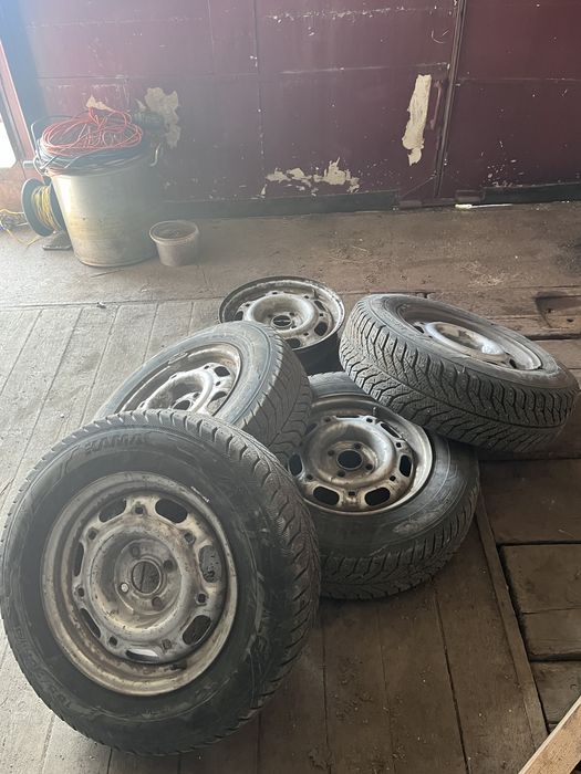 Продам Зимнюю Резину