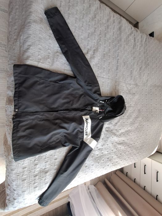 Ветровка 52р 5000тг