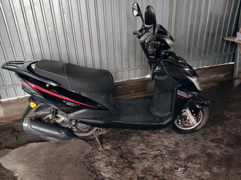 Продам мотоцикл Скутер JIANGSU XINYI