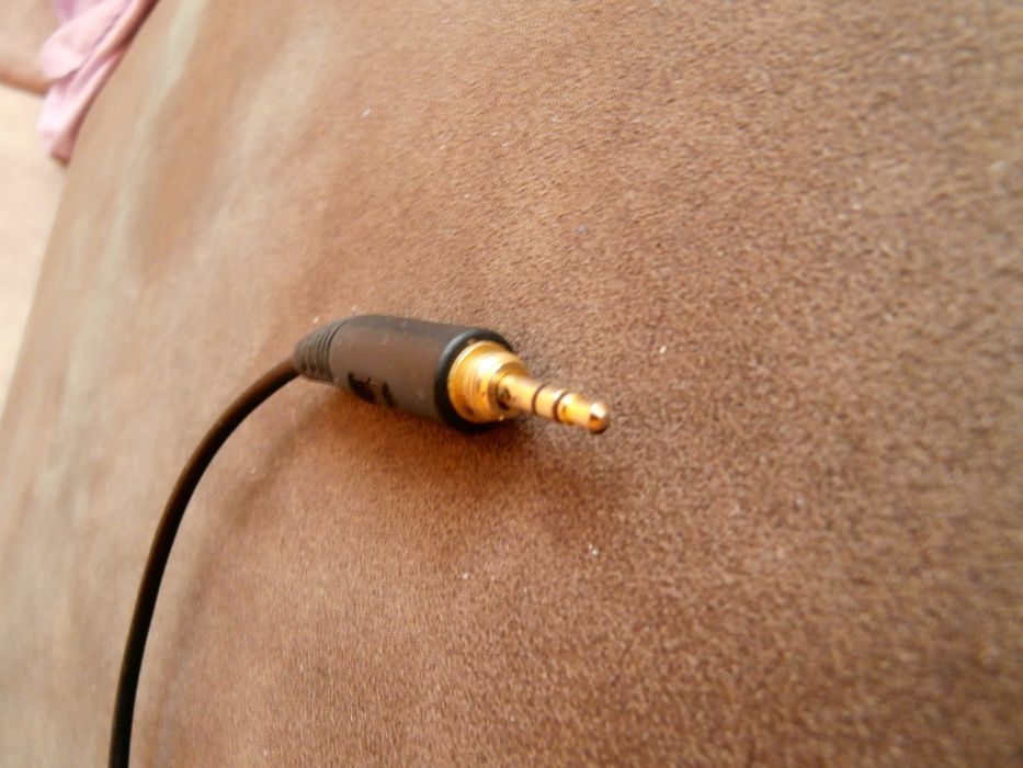 Стари DJ-слушалки Sennheiser HD215