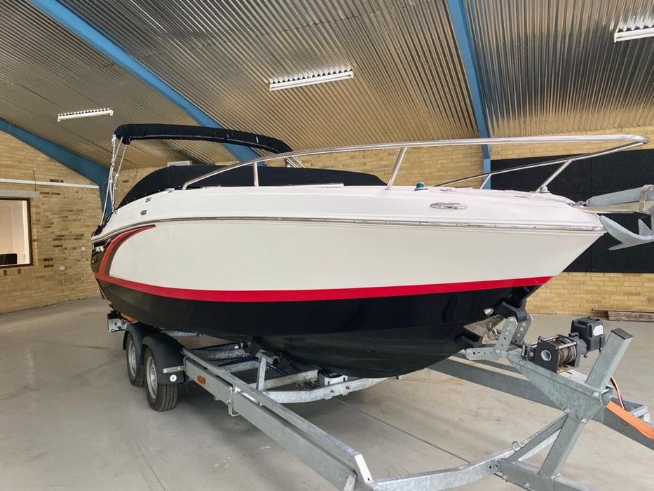 Barca 2012 Four Winns S215 SS- V8 300CP