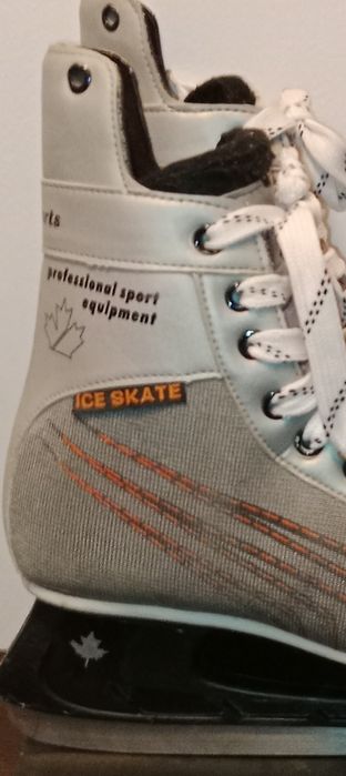 Коньки профессиональные  Ice Skate