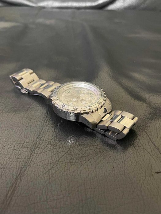 Часовник Invicta Specialty 6620