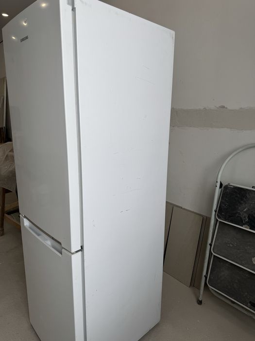 Продам холодильник samsung