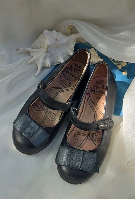 Туфли кожаные на девочку.  27р