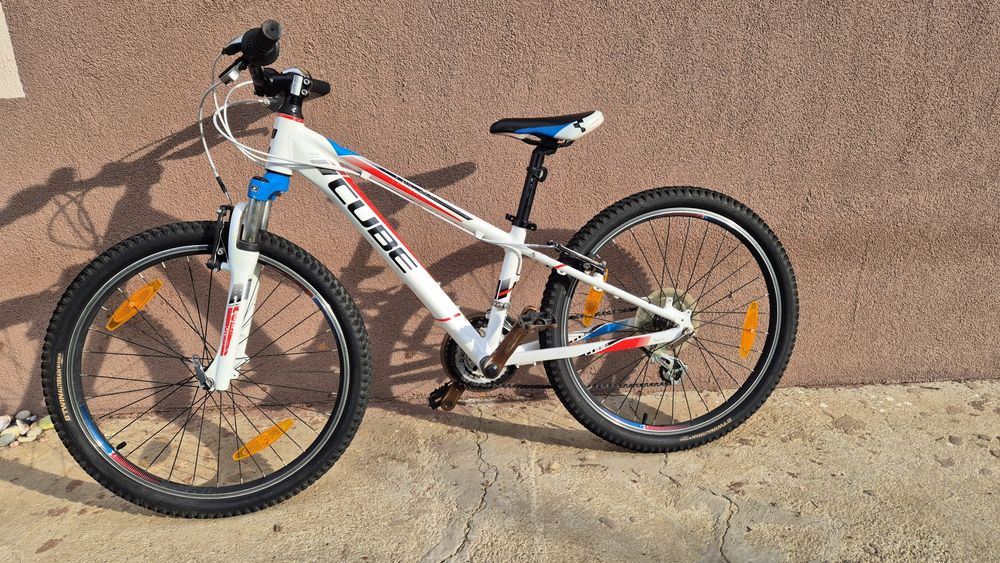 Bicicleta copii Cube 24 inchi