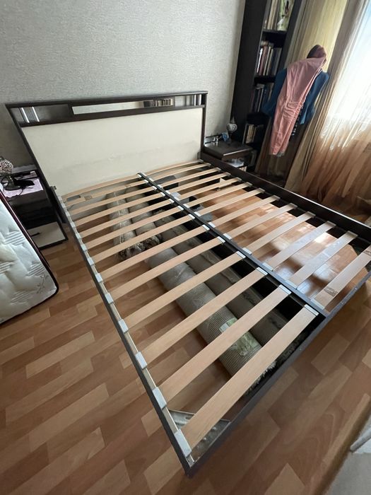 Продаю Кровать 200х160 см