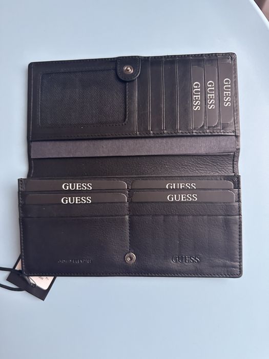 Guess черно портмоне