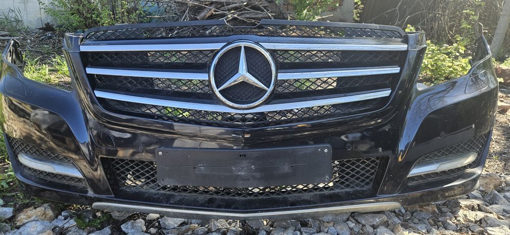 Предна Броня и Фарове за Мерцедес Р класа Фейслифт  W251 Mercedes  R class Facelift