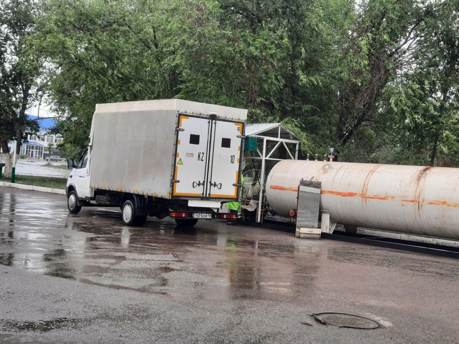 Продам газель бизнес год 2015