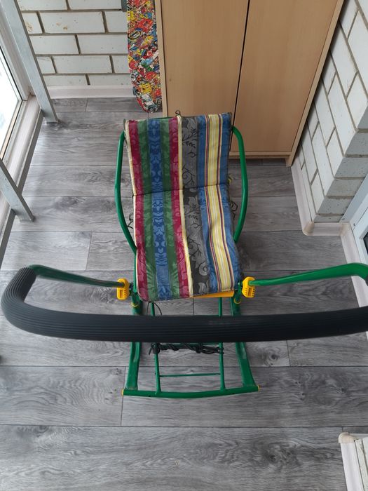 Продам санки 10000т